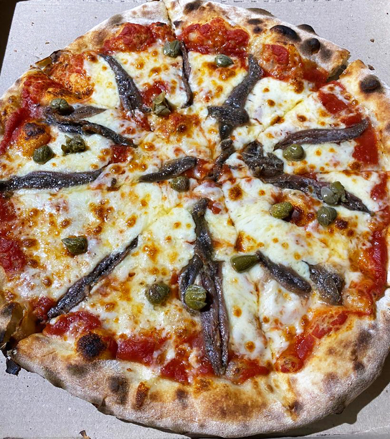 Pizza Napoli - Restaurant Mangia-Mangia